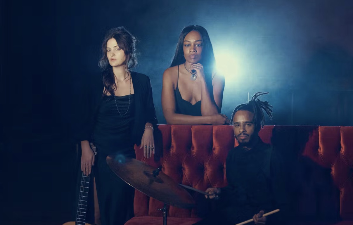 Le jazz parisien ne joue plus les fantômes, il reprend le micro