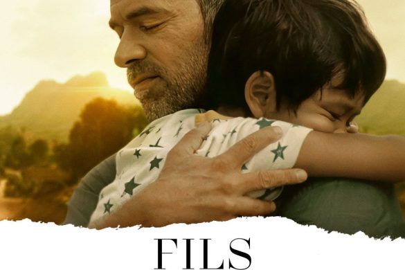 Affiche du film Fils de personne de Safy Nebbou, avec Romain Duris serrant un enfant dans ses bras