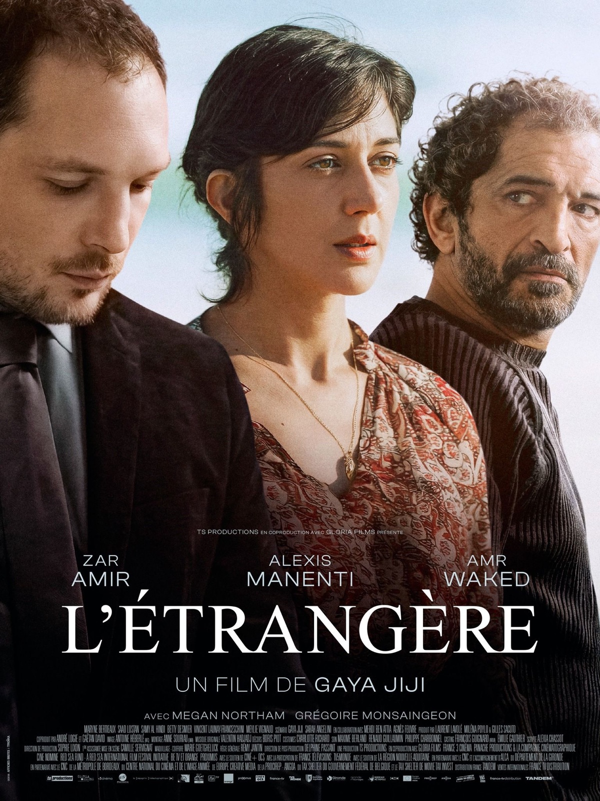 Affiche du film L'Étrangère de Gaya Jiji, avec Zar Amir Ebrahimi, Alexis Manenti et Amr Waked
