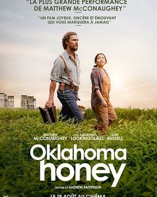 Affiche du film Oklahoma Honey avec Matthew McConaughey et Angelina LookingGlass dans un champ près de ruches