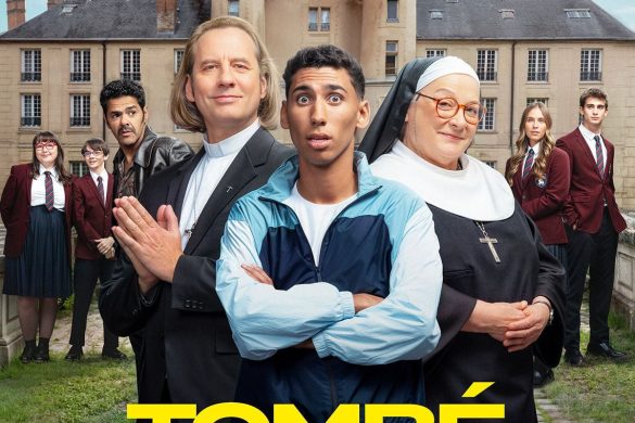 Affiche officielle du film Tombé du ciel de Mohamed Hamidi, avec Ilyes Djadel, Josiane Balasko, Fred Testot, Antoine Duléry et Jamel Debbouze devant un internat