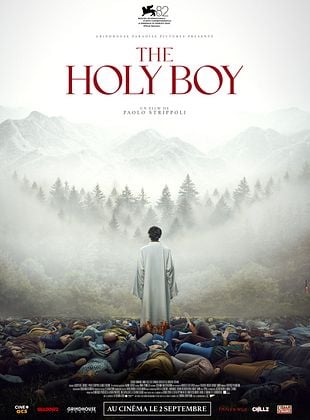 Affiche du film The Holy Boy de Paolo Strippoli, une silhouette de dos face à une vallée brumeuse