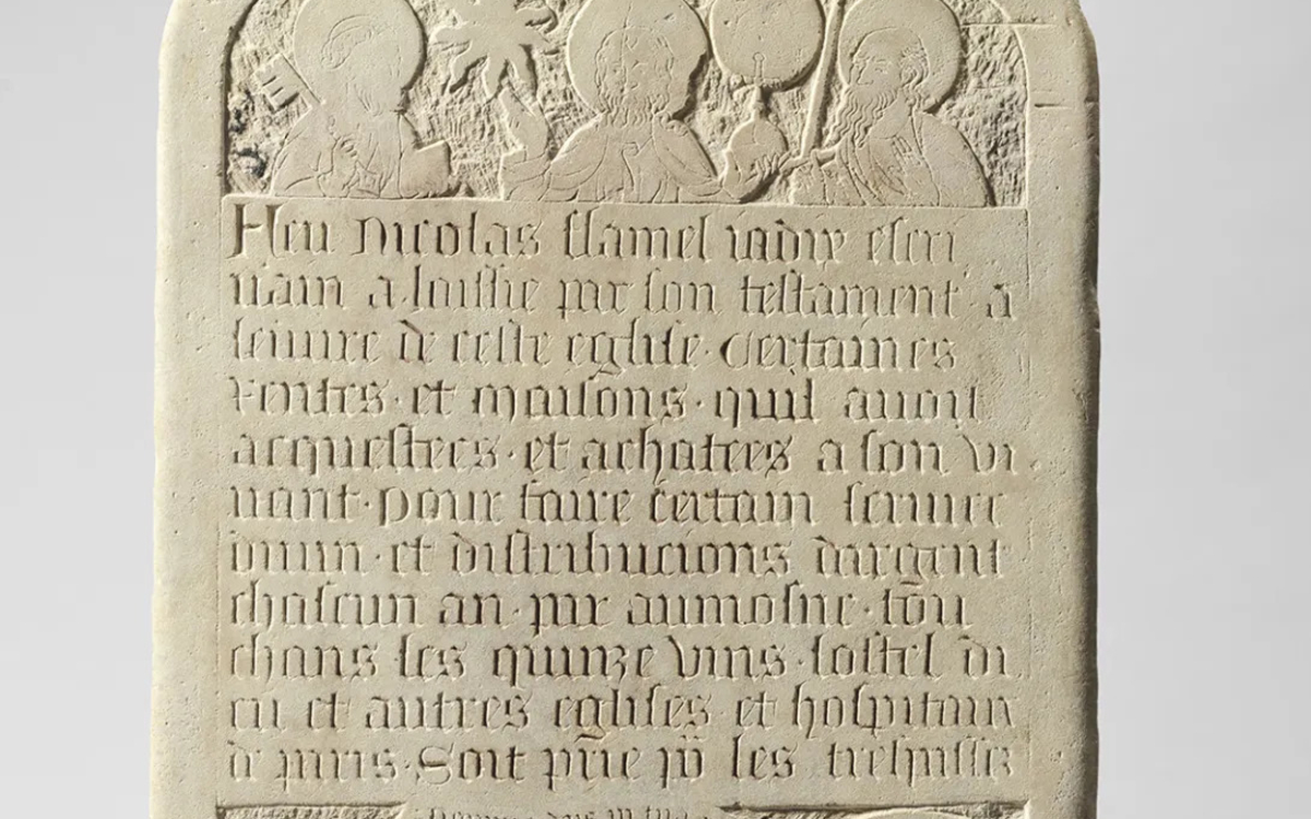 Pierre tombale gravée de Nicolas Flamel, pièce exposée au musée de Cluny